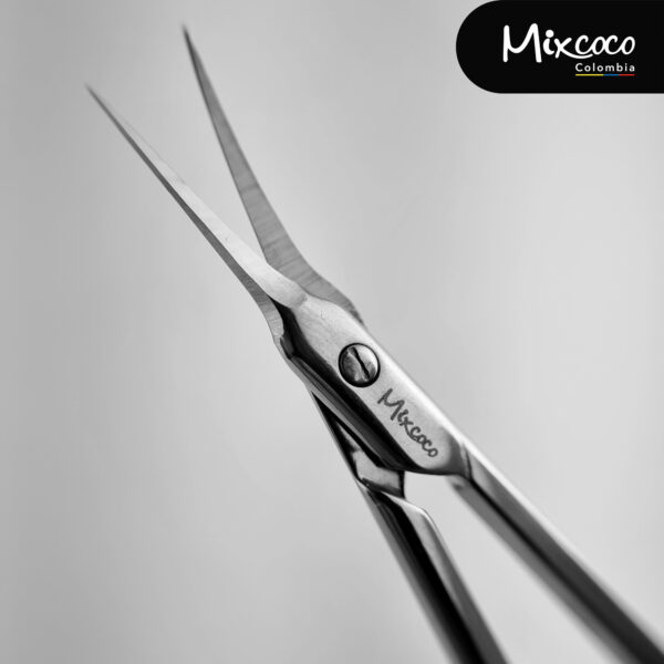 Tijera para Cutícula Profesional - Image 2